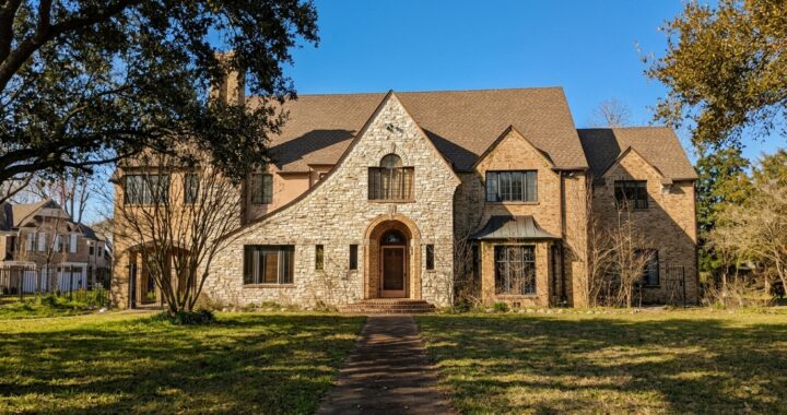 Inside a $10 Million Abandoned Mansion Nobody Claimed