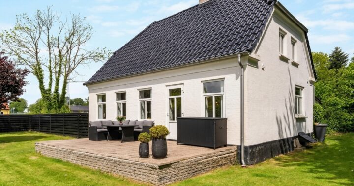 This 1914 Danish Island Farmhouse Costs Less Than $160K — And It's Move-In Ready